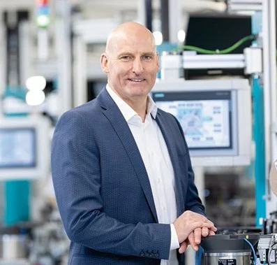 schurter-solutions-entwicklung-industrialisierung-elektronik-lars-brickenkamp